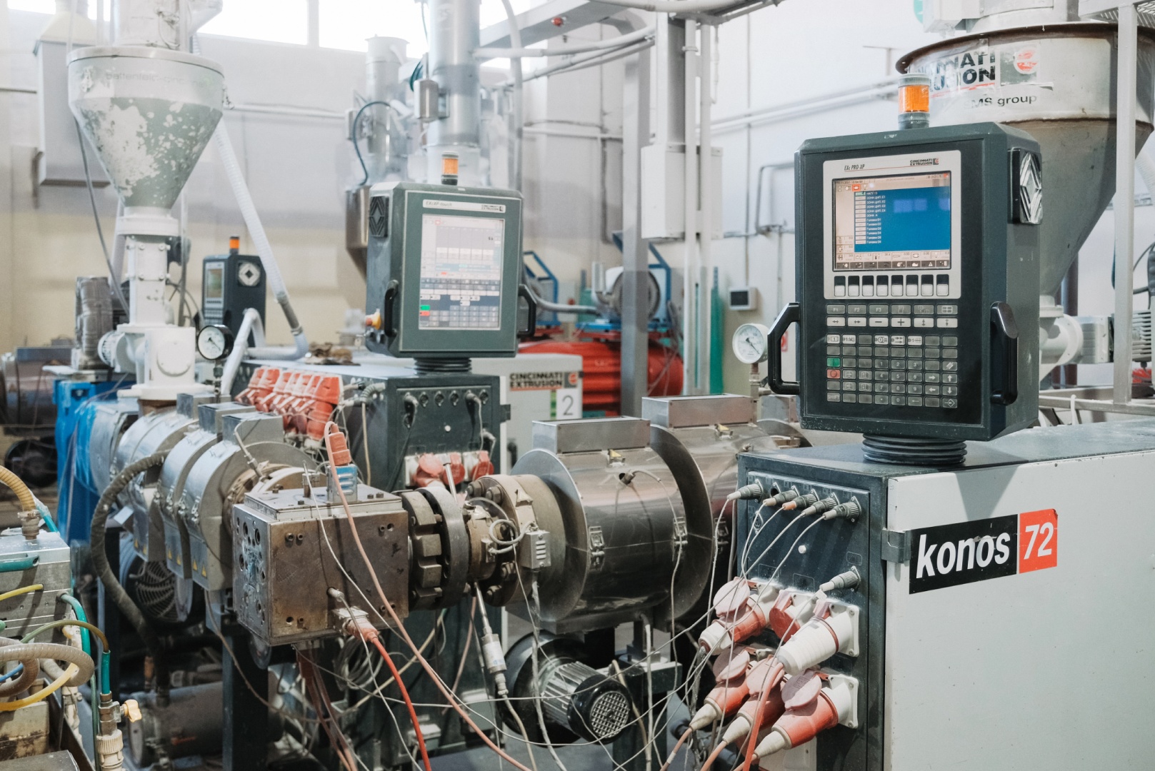 Коэкструзионная линия для производства ПВХ профиля